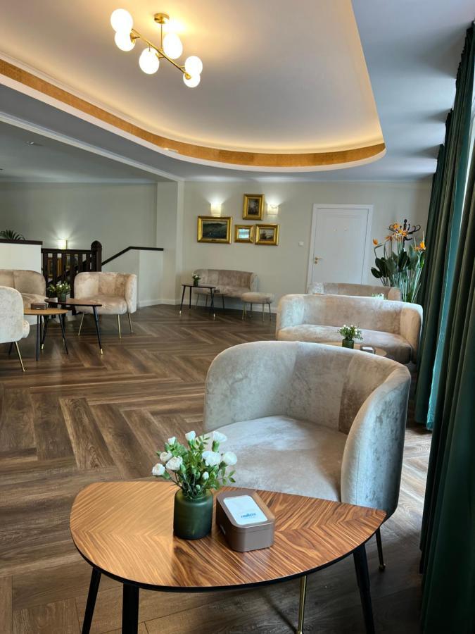 Mleczarnia Hotel Restauracja Chludowo Εξωτερικό φωτογραφία