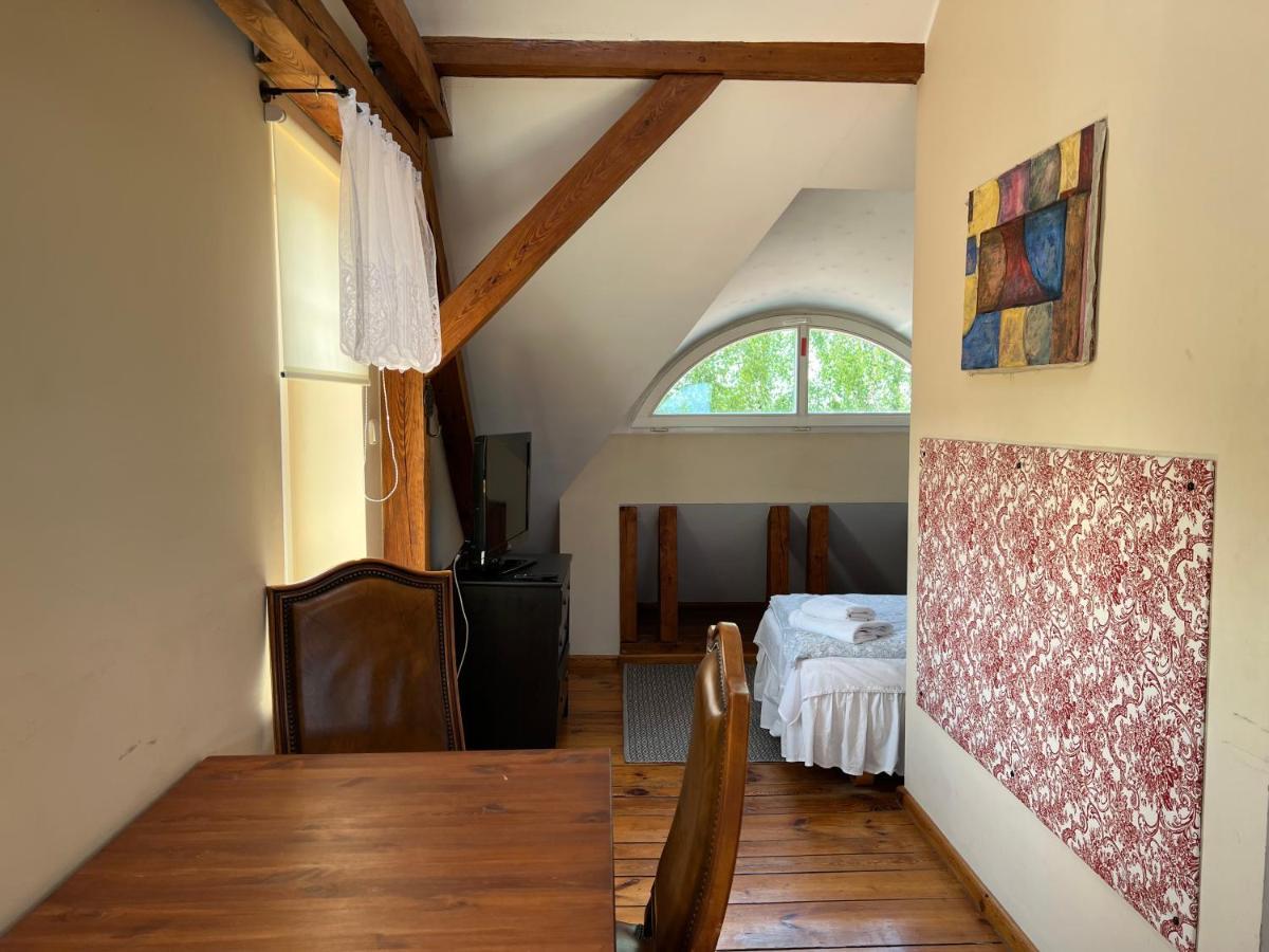 Mleczarnia Hotel Restauracja Chludowo Εξωτερικό φωτογραφία